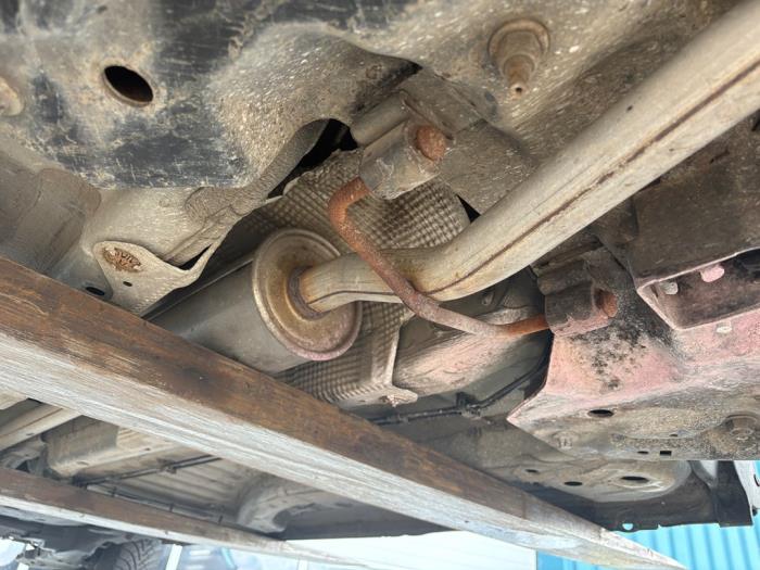 Gebrauchte Auspuff Mitteldämpfer Peugeot 207 SW (WE/WU) 1.4 16V Vti Preis auf Anfrage angeboten von N Kossen Autorecycling BV