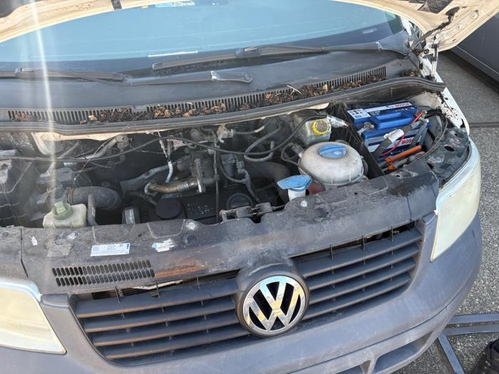 Usagé Moteur Volkswagen Transporter T5 1.9 TDi Prix sur demande proposé par N Kossen Autorecycling BV