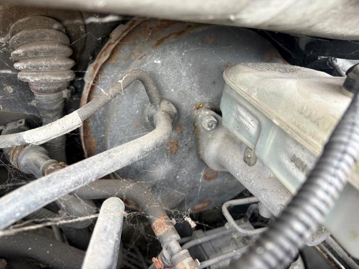 Usagé Servo frein Volkswagen Transporter T5 1.9 TDi Prix sur demande proposé par N Kossen Autorecycling BV