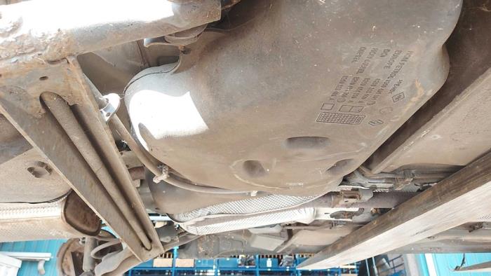 Begagnade Tank Renault Twingo II (CN) 1.2 Pris på förfrågan erbjuds av N Kossen Autorecycling BV