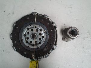 Used Clutch kit (complete) Opel Vectra Price on request offered by N Kossen Autorecycling BV