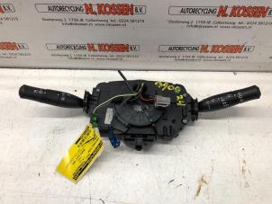 Used Steering column stalk Renault Megane II (BM/CM) 1.5 dCi 105 Price on request offered by N Kossen Autorecycling BV