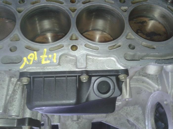 Używane Tlok Ford Puma Cena na żądanie oferowane przez N Kossen Autorecycling BV
