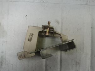 Used Heater resistor BMW 3 serie Compact (E36/5) 316i Price on request offered by N Kossen Autorecycling BV