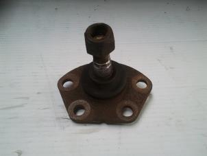 Used Steering knuckle ball joint Fiat Ducato (230/231/232) 2.8 JTD Panorama Price on request offered by N Kossen Autorecycling BV