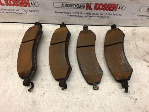 Gebrauchte Bremsklotz vorne Dodge Ram 3500 Standard Cab (DR/DH/D1/DC/DM) 5.7 V8 Hemi 1500 4x2 Preis auf Anfrage angeboten von N Kossen Autorecycling BV