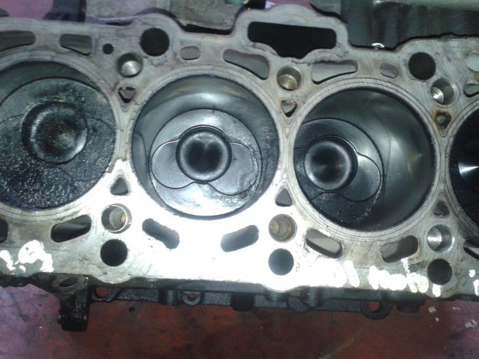 Usados Pistón Seat Ibiza Precio de solicitud ofrecido por N Kossen Autorecycling BV