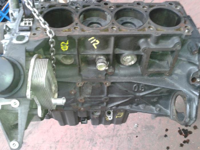 Usados Pistón Mercedes Vito Precio de solicitud ofrecido por N Kossen Autorecycling BV