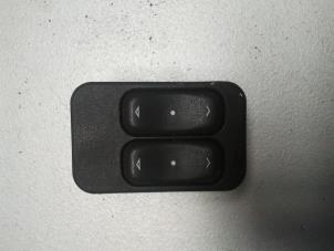 Used Electric window switch Opel Corsa C (F08/68) 1.4 16V Twin Port Price on request offered by N Kossen Autorecycling BV