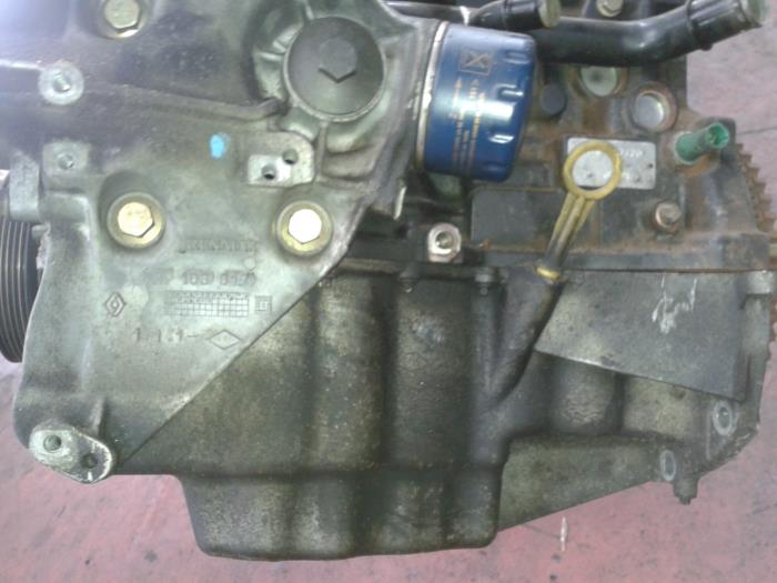 Gebrauchte Ölwanne Renault Laguna Preis auf Anfrage angeboten von N Kossen Autorecycling BV