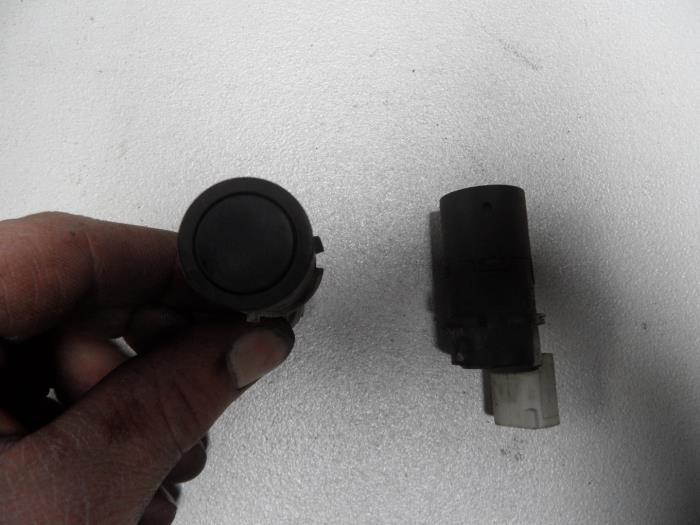 Usados Sensor PDC Renault Espace (JK) 3.0 dCi V6 24V Precio de solicitud ofrecido por N Kossen Autorecycling BV