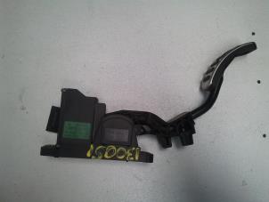 Używane Czujnik polozenia pedalu gazu Audi TT (8N3) 1.8 20V Turbo Quattro Cena na żądanie oferowane przez N Kossen Autorecycling BV