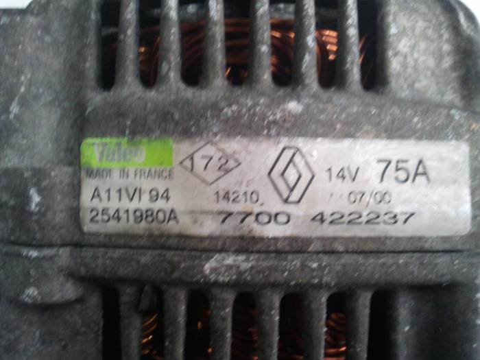 Gebrauchte Dynamo Renault Kangoo (KC) 1.4 Preis auf Anfrage angeboten von N Kossen Autorecycling BV