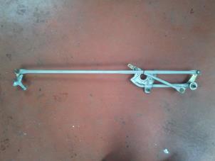 Used Wiper mechanism Mercedes Vaneo (W414) 1.6 Price on request offered by N Kossen Autorecycling BV