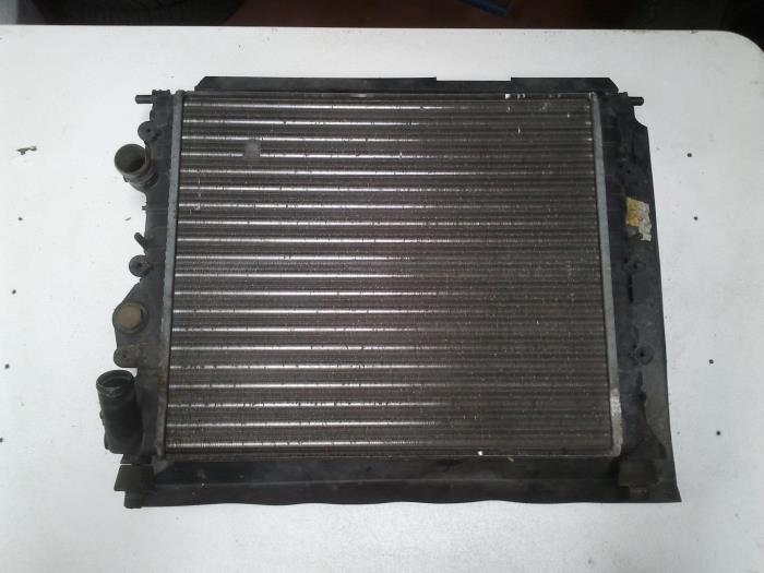 Usagé Radiateur Renault Kangoo (KC) 1.4 Prix sur demande proposé par N Kossen Autorecycling BV