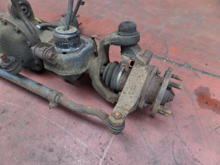 Front axle (complete) Jeep Grand Cherokee 4.0i - 898022451