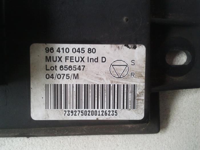 Usagé Module (divers) Peugeot 607 (9D/U) 2.2 HDi 16V FAP Prix sur demande proposé par N Kossen Autorecycling BV