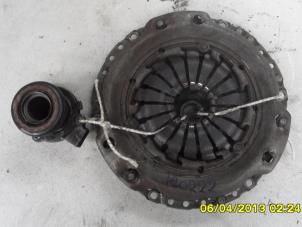 Used Clutch kit (complete) Opel Signum (F48) 2.2 direct 16V Price on request offered by N Kossen Autorecycling BV