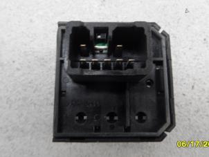 Used Mirror switch Hyundai Getz 1.3i 12V Price on request offered by N Kossen Autorecycling BV
