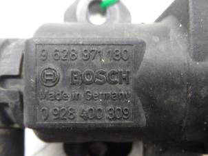 Used Vacuum relay Peugeot 607 (9D/U) 2.2 HDi 16V FAP Price on request offered by N Kossen Autorecycling BV