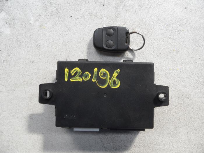 Usagé Kit télécommande MG MGF 1.8i 16V Prix sur demande proposé par N Kossen Autorecycling BV
