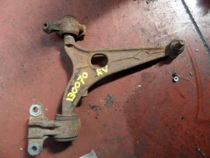 Used Front wishbone, right Citroen C8 (EA/EB) 2.2 HDi 16V Price on request offered by N Kossen Autorecycling BV