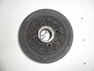 Used Crankshaft pulley Hyundai H200 Price on request offered by N Kossen Autorecycling BV