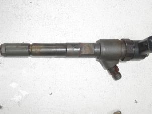 Used Injector (diesel) Opel Astra H SW (L35) 1.3 CDTI 16V Ecotec Price on request offered by N Kossen Autorecycling BV