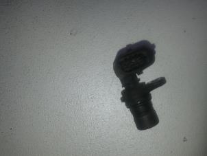 Used Camshaft sensor Opel Signum (F48) 2.2 direct 16V Price on request offered by N Kossen Autorecycling BV