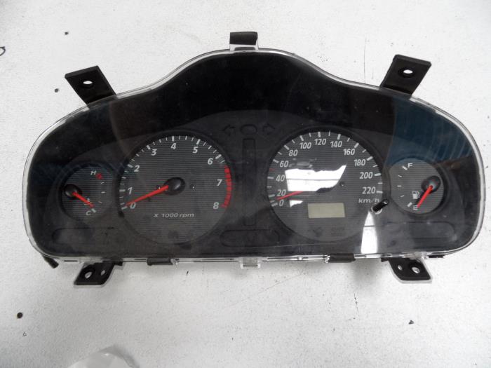 Begagnade Instrumentpanel Hyundai Santa Fe I 2.7 V6 24V 4x4 Autom. Pris på förfrågan erbjuds av N Kossen Autorecycling BV