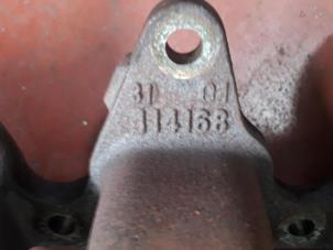 Abgaskrümmer van een Renault Scénic I (JA) 1.6 16V 2002