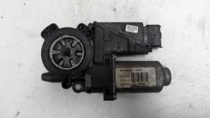 Used Door window motor Renault Laguna Price on request offered by N Kossen Autorecycling BV