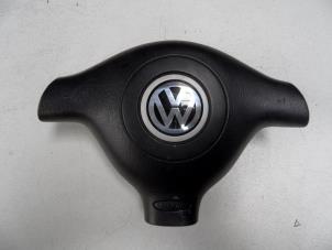 Usados Airbag izquierda (volante) Volkswagen Passat Variant 4Motion (3B6) 2.5 TDI 150 Precio de solicitud ofrecido por N Kossen Autorecycling BV