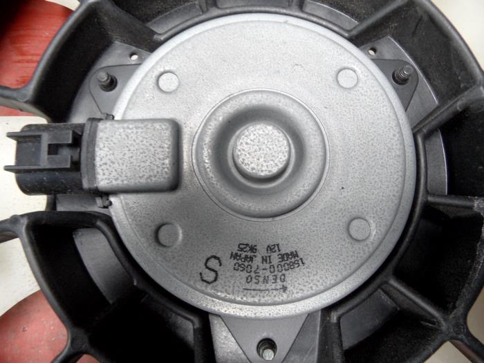 Używane Wentylator Daihatsu Terios (J2) 1.5 16V DVVT 4x2 Euro 4 Cena na żądanie oferowane przez N Kossen Autorecycling BV