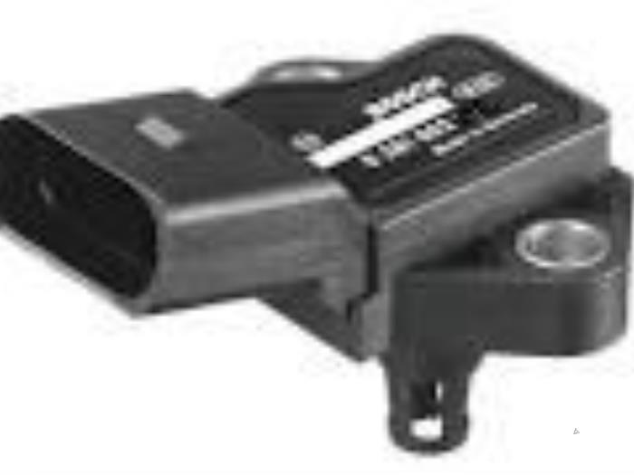 Begagnade MAP-sensor (insugsrör) Volkswagen Crafter 2.5 TDI 30/32/35/46/50 Pris på förfrågan erbjuds av N Kossen Autorecycling BV