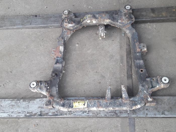 Used Subframe Opel Vectra C GTS 2.0 DTI 16V Price on request offered by N Kossen Autorecycling BV