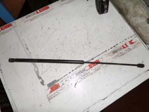 Used Rear gas strut, right Mercedes ML I (163) 2.7 270 CDI 20V Price on request offered by N Kossen Autorecycling BV