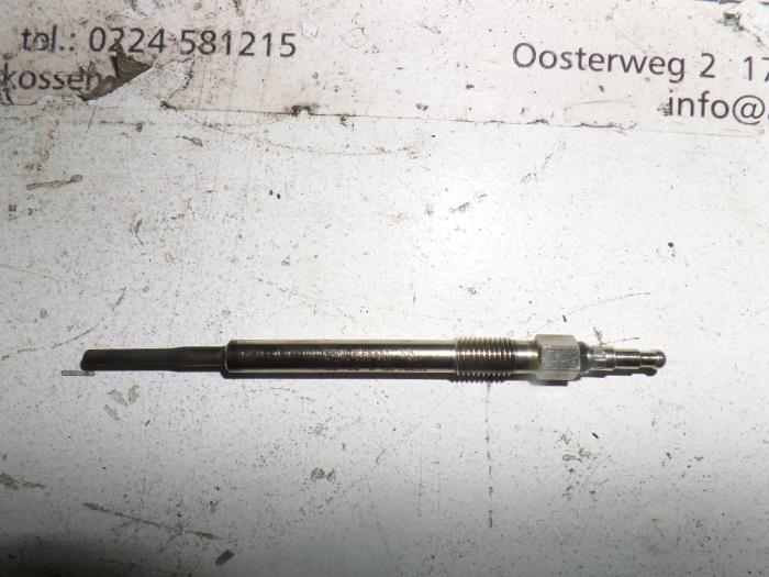 Begagnade Glödstift Volkswagen Touran (1T1/T2) 2.0 TDI 16V 140 Pris på förfrågan erbjuds av N Kossen Autorecycling BV