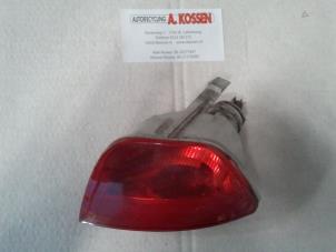 Usados Luz antiniebla de parachoques Ford Focus 1 1.6 16V Precio de solicitud ofrecido por N Kossen Autorecycling BV