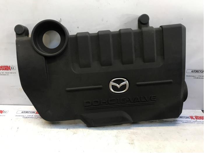 Couverture moteur d'un Mazda 6 Sport (GG14) 2.0i 16V 2005