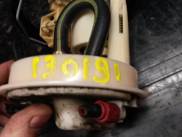 Gebrauchte Kraftstoffpumpe Elektrisch Renault Twingo (C06) 1.2 SPi Phase I Preis auf Anfrage angeboten von N Kossen Autorecycling BV