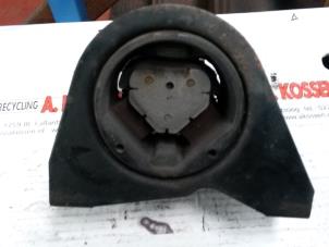 Engine mount from a Ford Transit 2.0 TDdi 16V 260S 2002