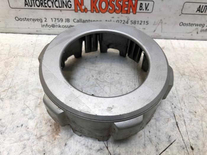 Używane Kolpak Nissan Patrol GR (Y61) 2.8 GR TDi-6 Cena na żądanie oferowane przez N Kossen Autorecycling BV