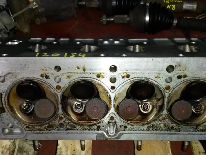 Usagé Culasse Renault Megane Scénic (JA) 1.6 RT Prix sur demande proposé par N Kossen Autorecycling BV