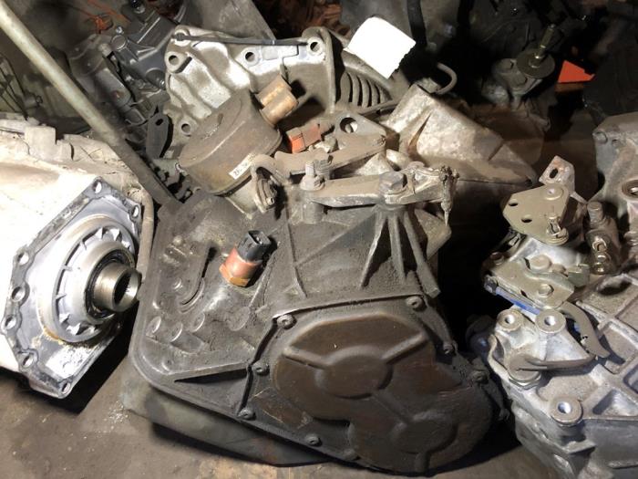 Gebrauchte Getriebe Peugeot 405 II (4B) 1.8 SRi,Gri Preis auf Anfrage angeboten von N Kossen Autorecycling BV