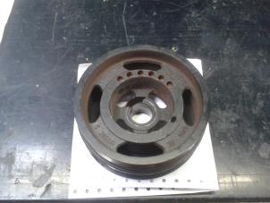Used Crankshaft pulley Ford Focus 2 Wagon 1.6 16V Price on request offered by N Kossen Autorecycling BV