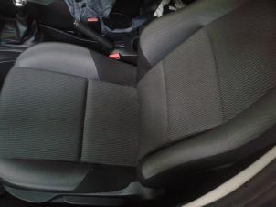 Gebrauchte Sitz links Peugeot 207 SW (WE/WU) 1.6 HDi 16V Preis auf Anfrage angeboten von N Kossen Autorecycling BV