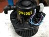 Motor de ventilador de calefactor de un Nissan Vanette (C23) 2.3 D E/Cargo 1999