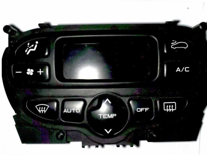Begagnade Klimatpanel Peugeot 307 Break (3E) 2.0 HDi 90 Pris på förfrågan erbjuds av N Kossen Autorecycling BV