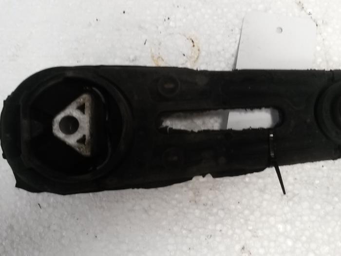 Used Engine mount Nissan Micra (K12) 1.4 16V Price on request offered by N Kossen Autorecycling BV